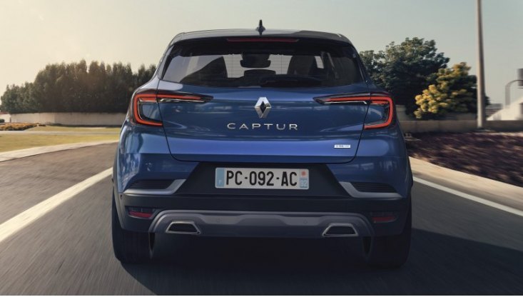 Captur RS Line доступен с мотором TCe 140 (турбочетверка 1.3, 140 л.с., 240 Н·м) при «механике» и…