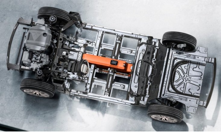 Мнения де Мео поддержал председатель правления Geely Эрик Ли, который отметил, что Geely имеет…