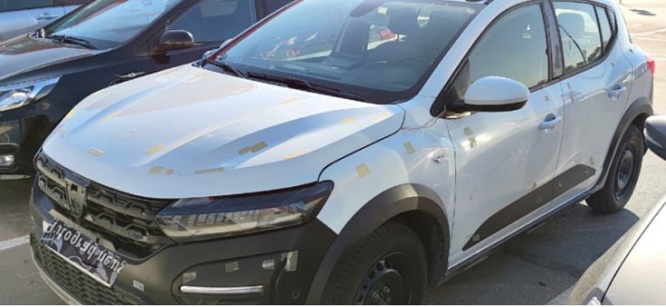 Компания Renault представит две автоновинки для российского рынка в 2022 году