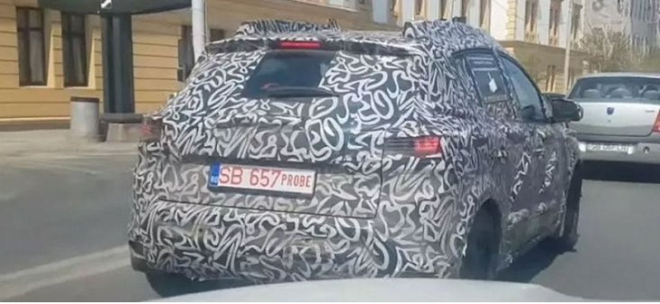 В Румынии сделали фотоснимки преемника Sandero Stepway для РФ