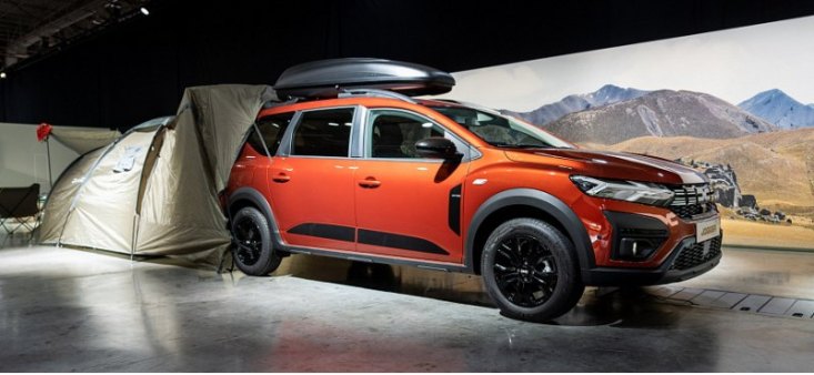 Dacia Jogger получает комплект для кемпинга и выдвижную палатку в качестве заводских аксессуаров