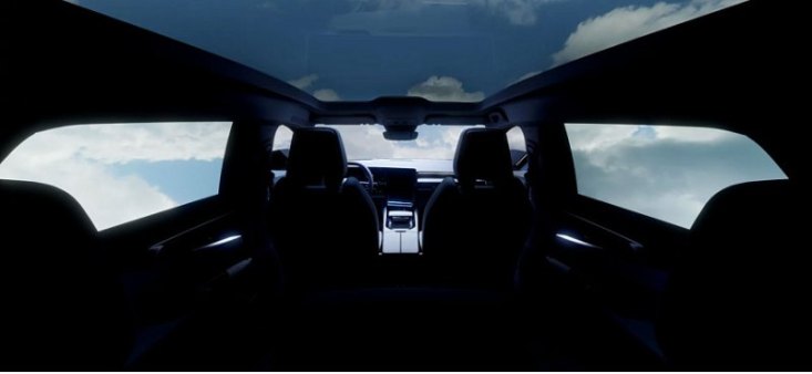 Компания Renault представила новый тизер кроссовера Renault Espace с его салоном