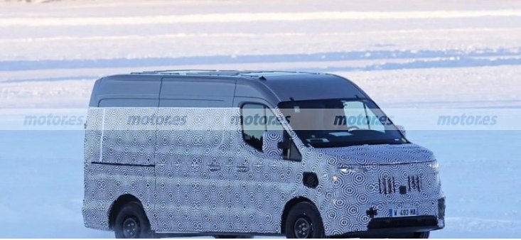 Компания Renault вывела на тесты электрический минивэн Renault Master E-Tech Electric 2024 года