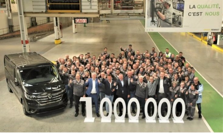 Первые электрические коммерческие автомобили Flexis будут продаваться под брендом Renault через…