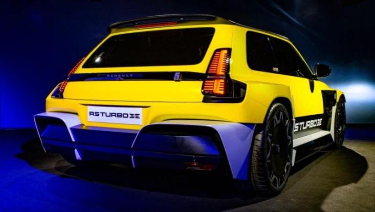 У Turbo 3E довольно мало общих черт с нынешним Renault 5 или тем же Alpine A290, которые только что…