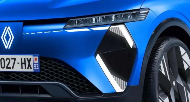 Рестайлинговый кросс-купе Renault Megane показан на неофициальных изображениях