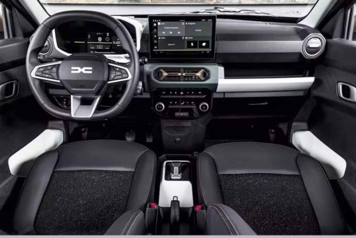 Интерьер обновленной Dacia Spring