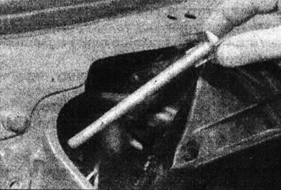 5.49b....then remove the tie bolt - F7P engine (with 16 valves).