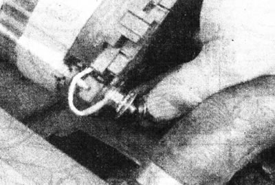 6.4с....затым адлучыце галоўны сілкавальны провад генератара - рухавік F3P