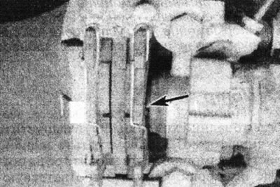 16.13. Make sure that the mounting protrusion of the inner shoe fits into the groove of the piston…