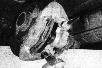 18.11b.... and tighten the bolts.