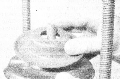 5.11b.... затым усталюеце пласціну верхняга мацавання.