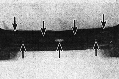 6.29. Места крепления заднего бампера (отмечены стрелками).
