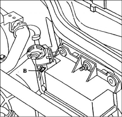 2. С двигателем, работающим на холостом ходу, три-четыре раза отсоедините и подсоедините вакуумную…