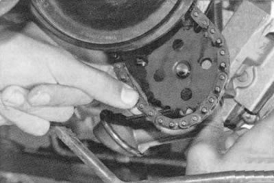 5. Немного опустите насос вниз.