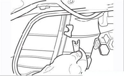 Рисунок 9.72. Снятие фиксатора опускного стекла